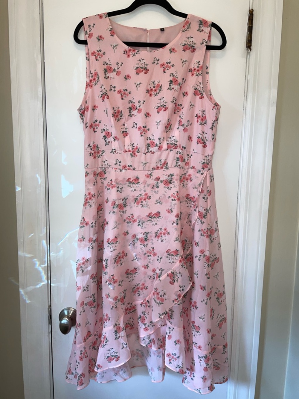 Ladies Pink Floral Ruffle Hem Dress